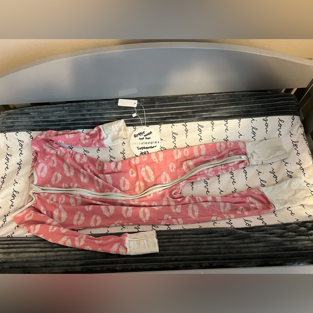 Little sleepies PLAY